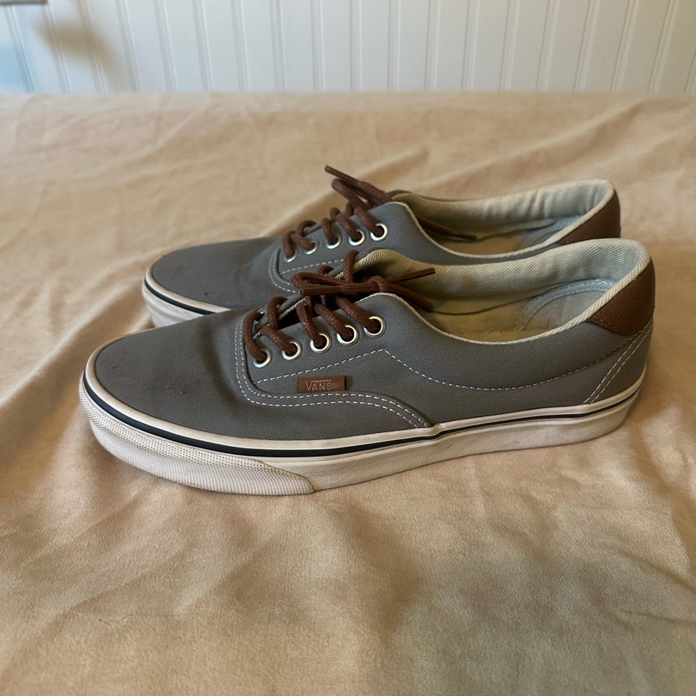 Vans - Picture 4 of 7